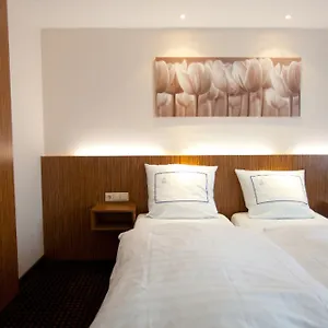 Otel Empire, Lüksemburg